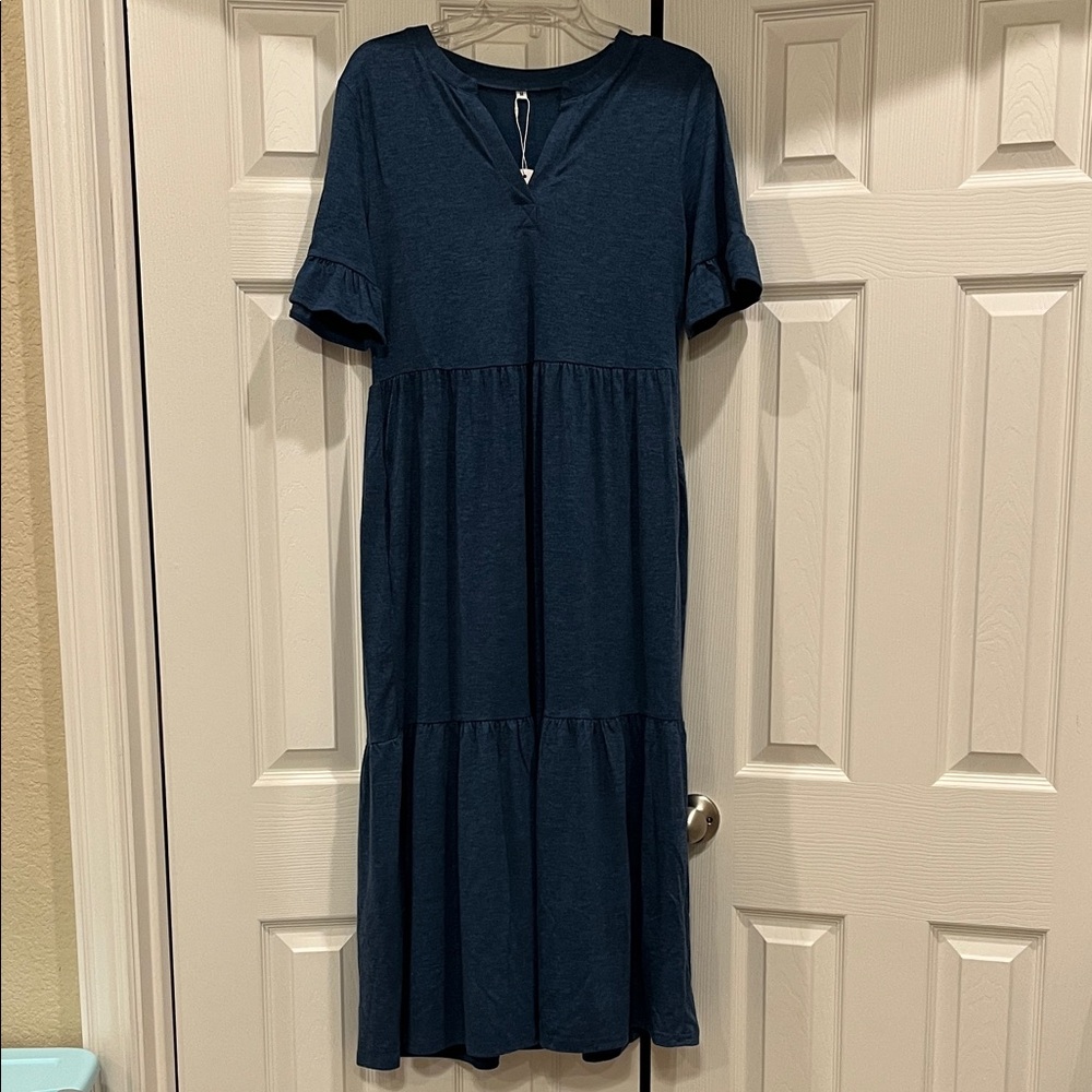 Casual Navy Maxi Dress with Ruffle Sleeves